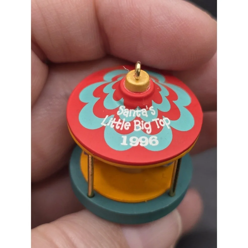 90 Little Bear 04 Santa Balloon Tree & 96 Santa Little Big Top Hallmark Ornament